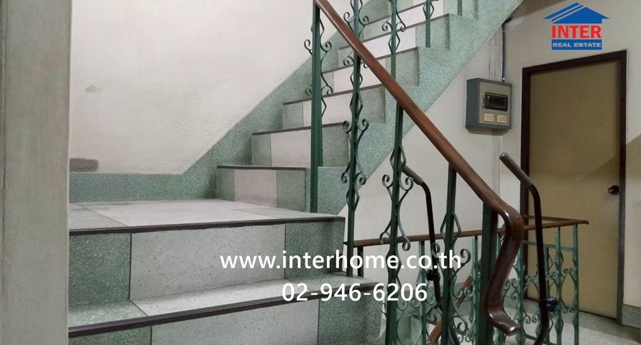 Local comercial en venta de 4 habitaciones en Chom Thong, Bangkok