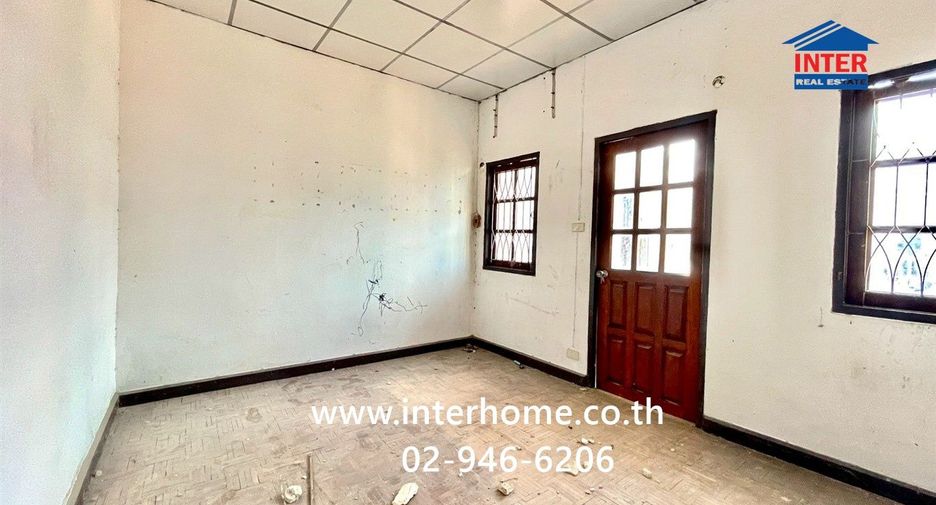 For sale 2 bedrooms townhouse in Sai Mai, Bangkok