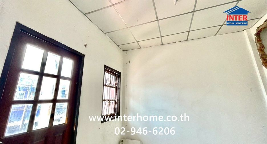 For sale 2 bedrooms townhouse in Sai Mai, Bangkok
