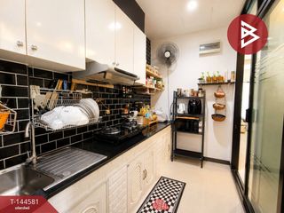 For sale 3 bedrooms townhouse in Mueang Samut Prakan, Samut Prakan