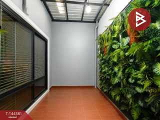 For sale 3 bedrooms townhouse in Mueang Samut Prakan, Samut Prakan