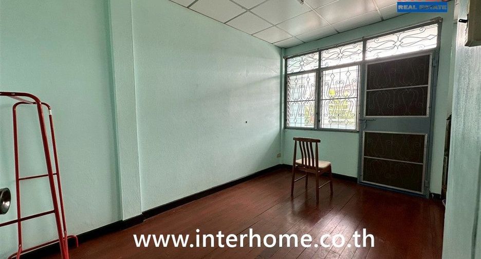 For sale 2 bedrooms townhouse in Pak Kret, Nonthaburi