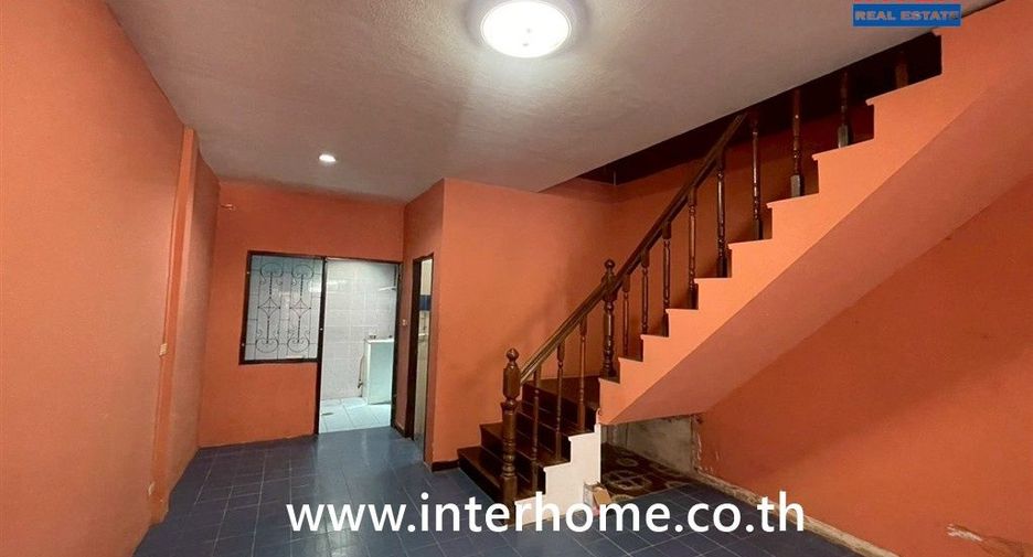 For sale 2 bedrooms townhouse in Thanyaburi, Pathum Thani