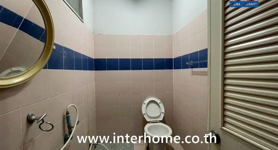 For sale 2 bedrooms townhouse in Thanyaburi, Pathum Thani