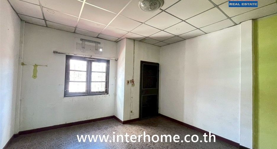 For sale 2 bedrooms townhouse in Thanyaburi, Pathum Thani