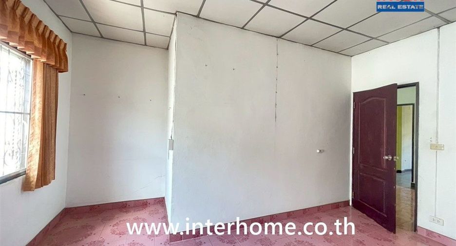 For sale 2 bedrooms townhouse in Thanyaburi, Pathum Thani