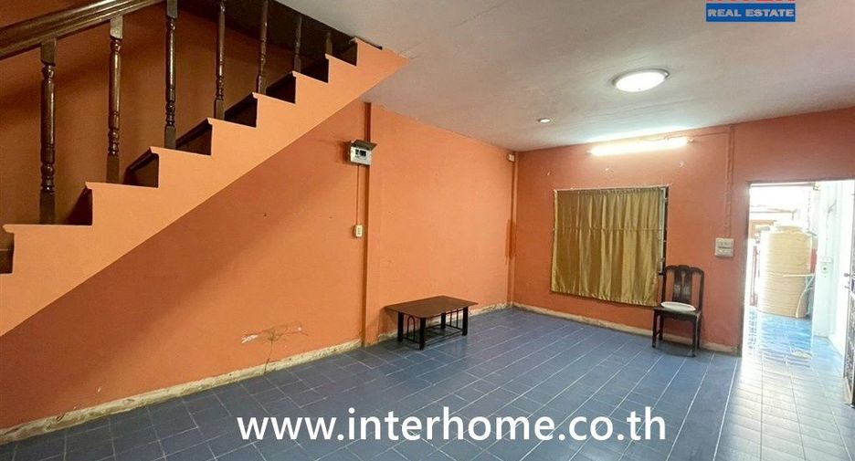 For sale 2 bedrooms townhouse in Thanyaburi, Pathum Thani