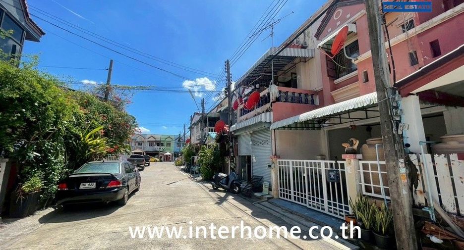 For sale 2 bedrooms townhouse in Thanyaburi, Pathum Thani