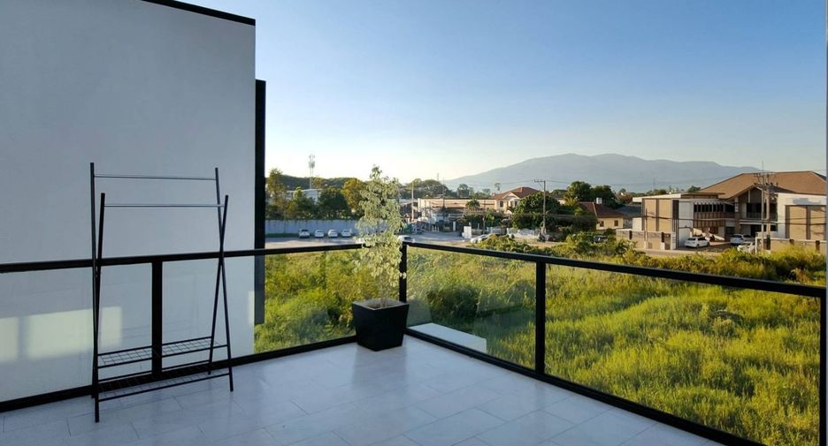 Casa en alquiler de 4 habitaciones en Mueang Chiang Mai, Chiang Mai