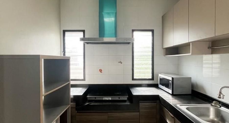 ให้เช่า 4 ห้องนอน บ้านเดี่ยว ใน บางพลี, สมุทรปราการ
