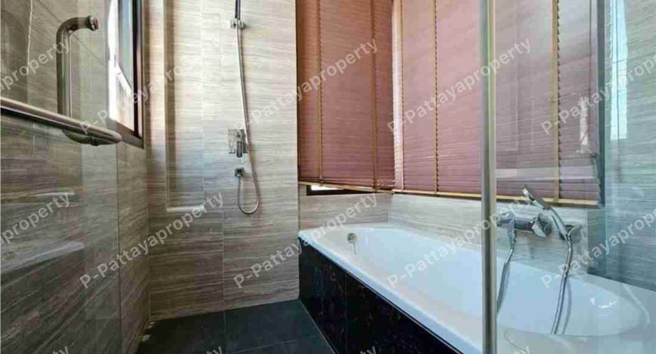 For sale 2 bedrooms condo in Jomtien, Pattaya
