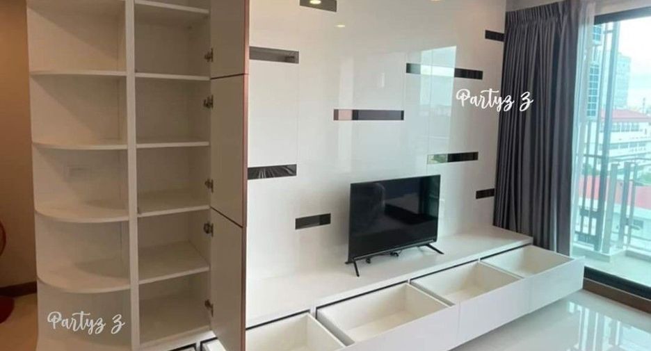 Wohnung zur Miete und zum Kauf mit 1 Zimmer in Khlong San, Bangkok