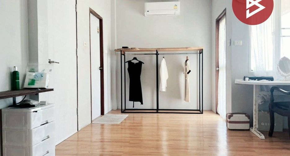 For sale 3 bedrooms house in Thung Khru, Bangkok