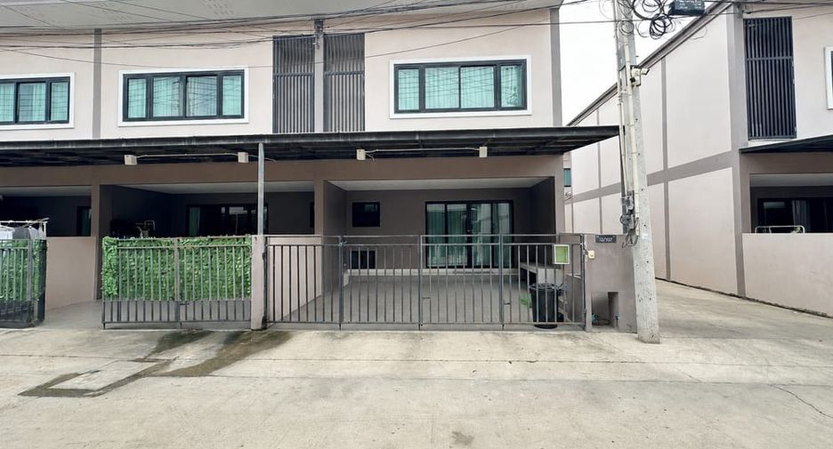 For rent 3 bedrooms house in East Pattaya, Pattaya