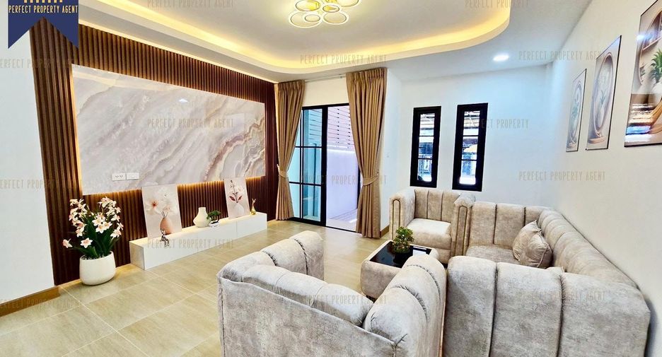 Reihenhaus zum Kauf mit 2 Zimmer in Saphan Sung, Bangkok