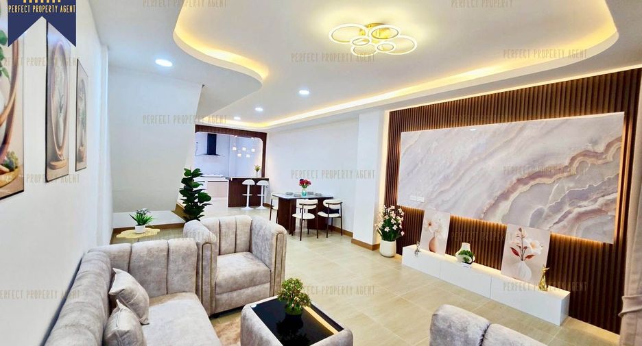 Reihenhaus zum Kauf mit 2 Zimmer in Saphan Sung, Bangkok