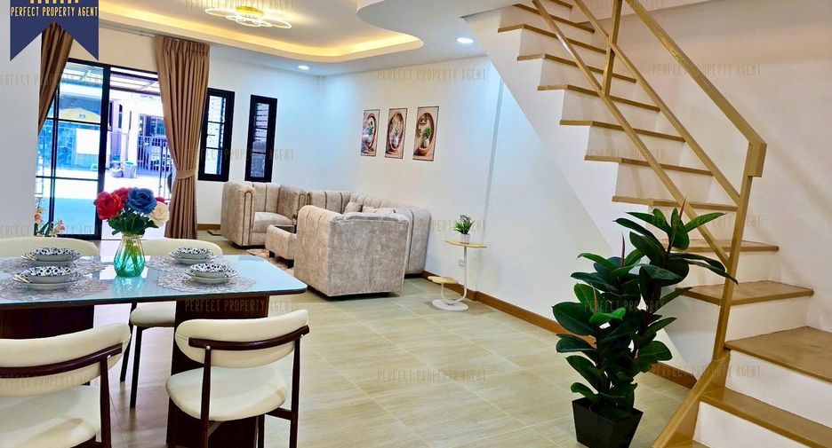 Reihenhaus zum Kauf mit 2 Zimmer in Saphan Sung, Bangkok