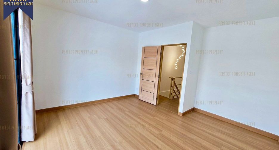 Reihenhaus zum Kauf mit 2 Zimmer in Saphan Sung, Bangkok