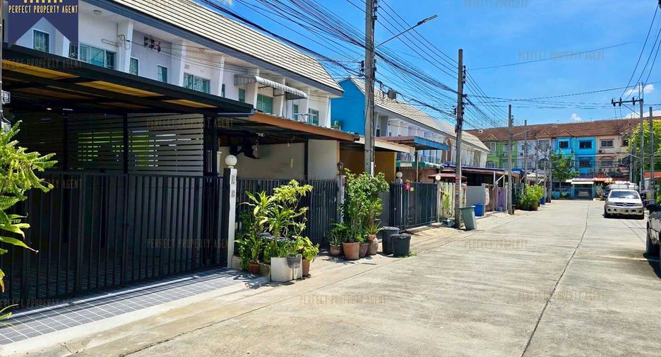 Reihenhaus zum Kauf mit 2 Zimmer in Saphan Sung, Bangkok
