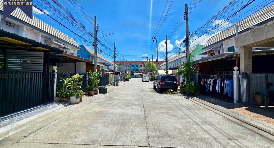 Reihenhaus zum Kauf mit 2 Zimmer in Saphan Sung, Bangkok