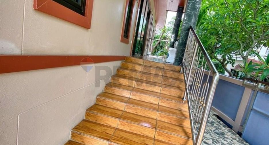 For rent 4 bedrooms house in Ko Samui, Surat Thani
