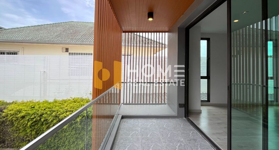 For sale 3 bedrooms house in Prawet, Bangkok