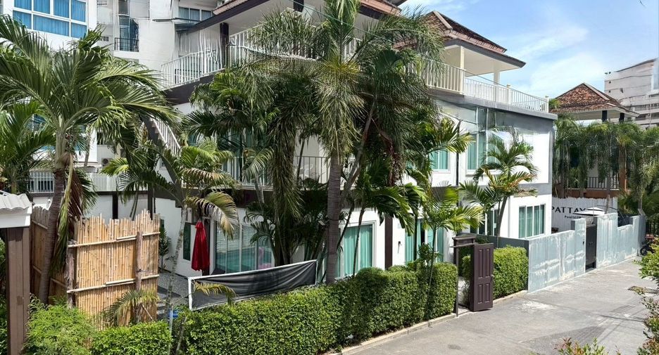 For sale 3 bedrooms house in Pratumnak, Pattaya