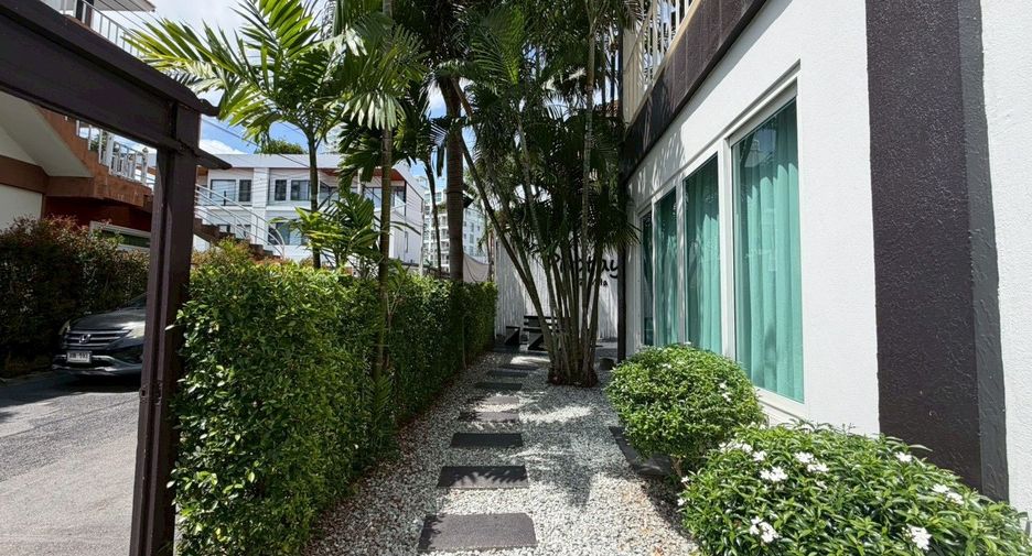For sale 3 bedrooms house in Pratumnak, Pattaya