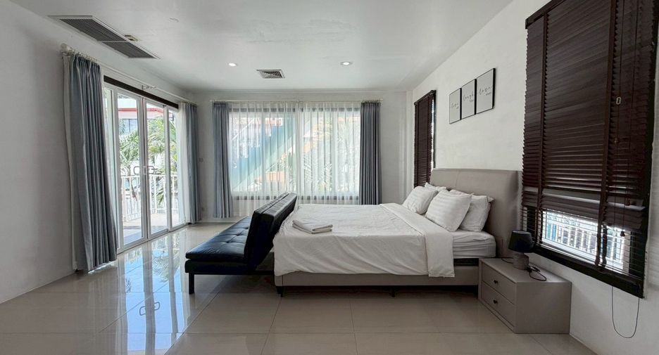 For sale 3 bedrooms house in Pratumnak, Pattaya
