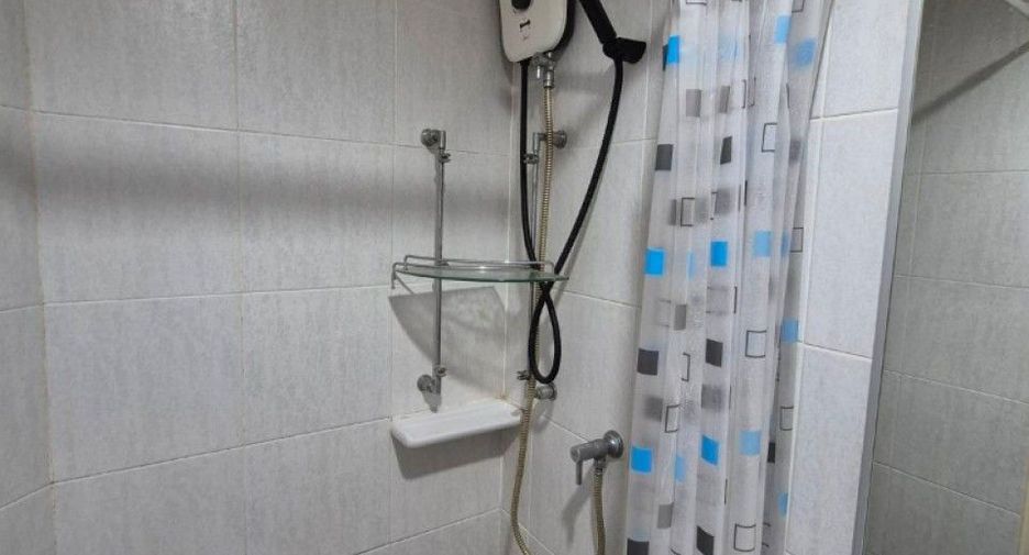 For sale 1 bed condo in Mueang Samut Prakan, Samut Prakan