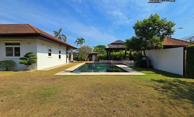 For sale 5 bedrooms villa in East Pattaya, Pattaya