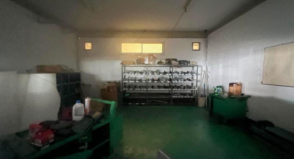 Almacén en venta en Ban Bueng, Chonburi
