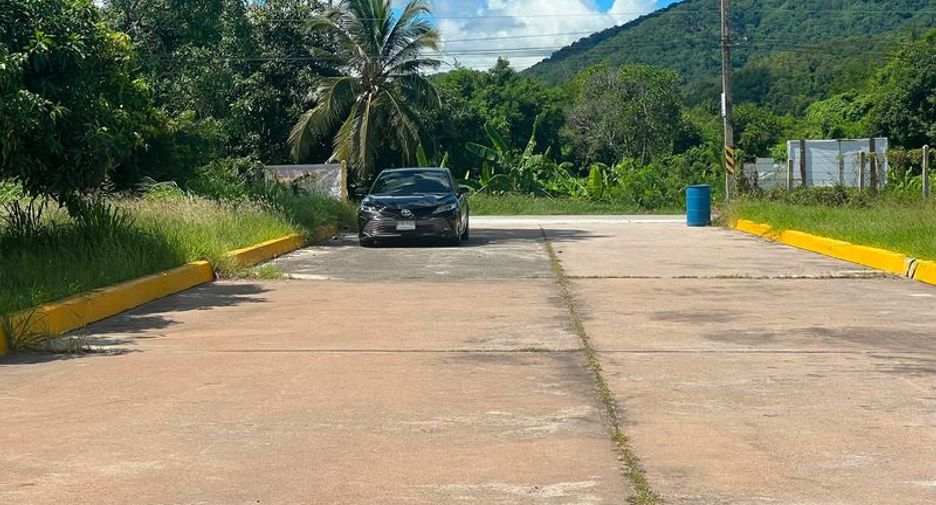 Almacén en venta en Ban Bueng, Chonburi
