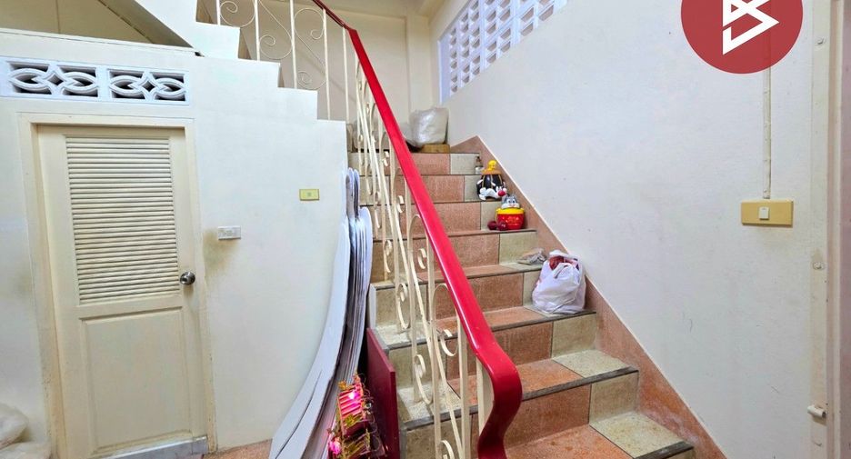 For sale 3 bedrooms retail Space in Bang Bon, Bangkok