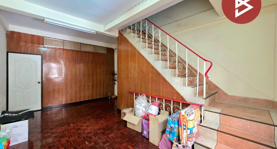 For sale 3 bedrooms retail Space in Bang Bon, Bangkok
