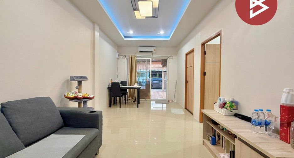 For sale 2 bedrooms townhouse in Mueang Samut Sakhon, Samut Sakhon