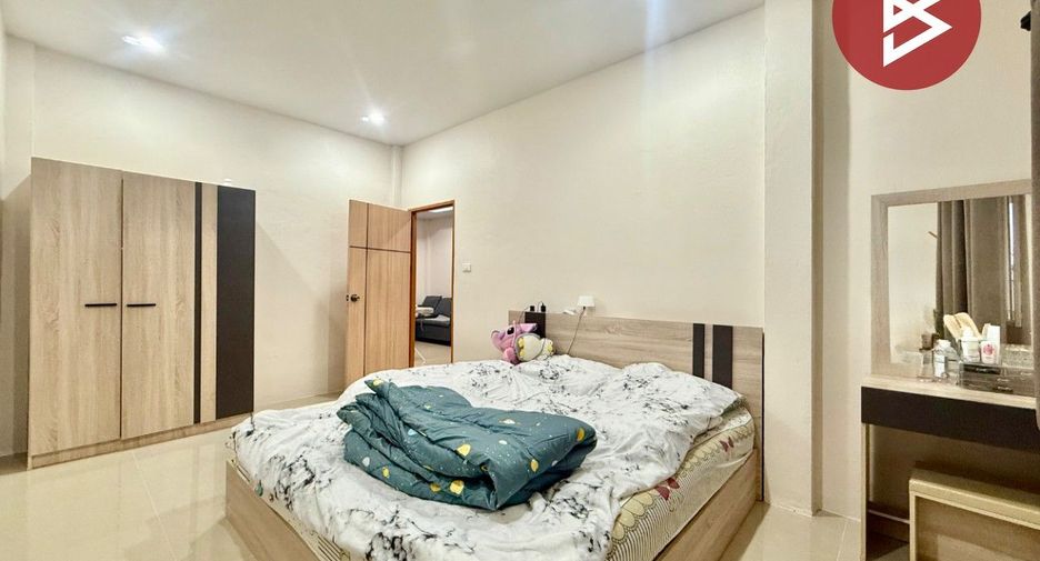 For sale 2 bedrooms townhouse in Mueang Samut Sakhon, Samut Sakhon
