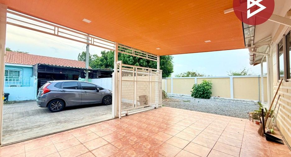 For sale 2 bedrooms townhouse in Mueang Samut Sakhon, Samut Sakhon