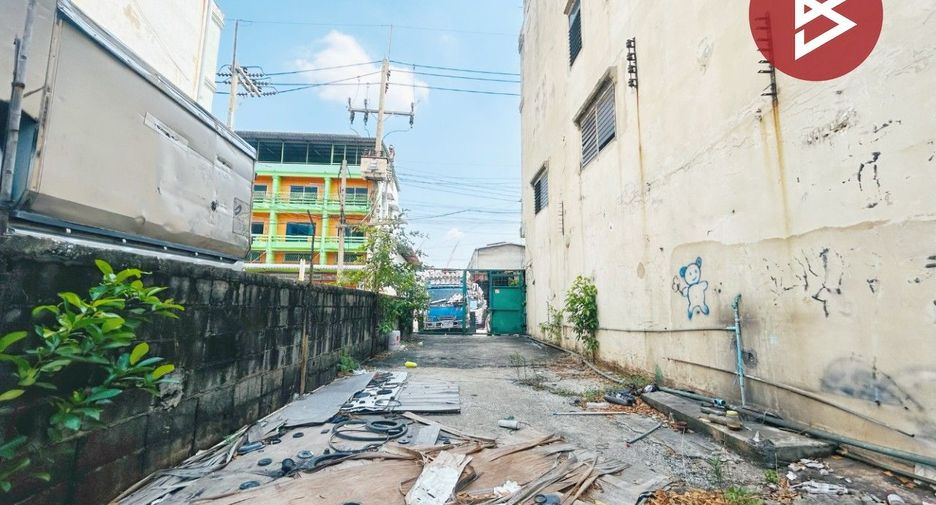 For sale 6 bedrooms retail Space in Mueang Samut Sakhon, Samut Sakhon