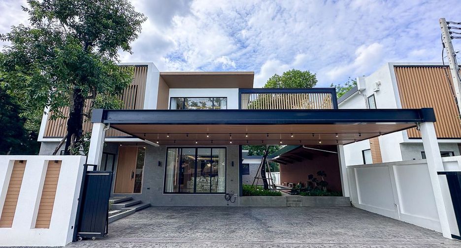 Villa zum Kauf mit 4 Zimmer in Mueang Chiang Mai, Chiang Mai