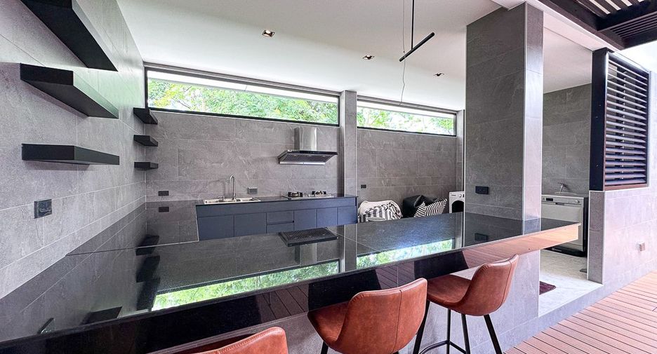 Villa zum Kauf mit 4 Zimmer in Mueang Chiang Mai, Chiang Mai
