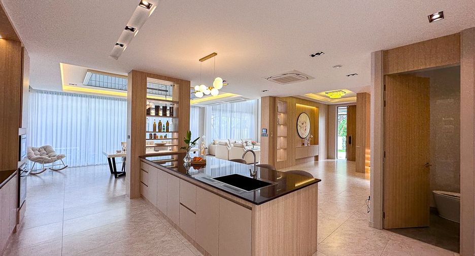 Villa zum Kauf mit 4 Zimmer in Mueang Chiang Mai, Chiang Mai