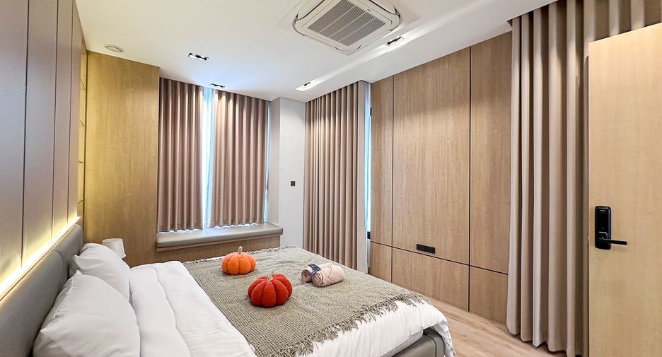 Villa zum Kauf mit 4 Zimmer in Mueang Chiang Mai, Chiang Mai