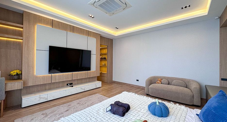 Villa zum Kauf mit 4 Zimmer in Mueang Chiang Mai, Chiang Mai