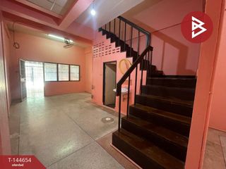 For sale 2 ベッドルーム townhouse in Mueang Nakhon Pathom, Nakhon Pathom