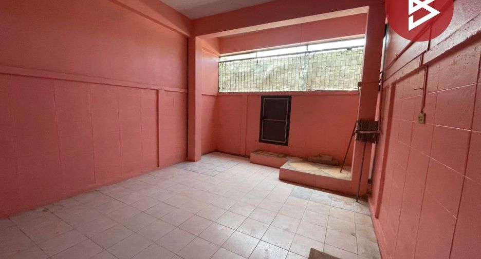 For sale 2 ベッドルーム townhouse in Mueang Nakhon Pathom, Nakhon Pathom
