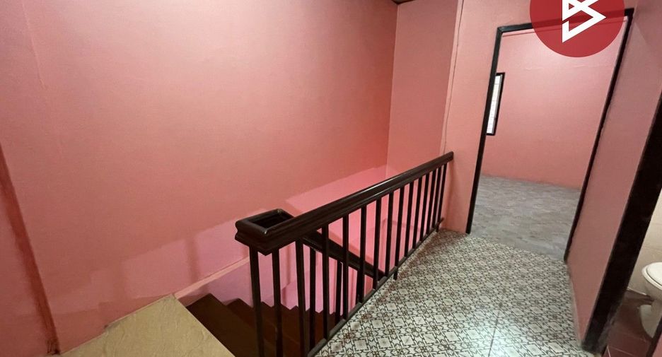 For sale 2 ベッドルーム townhouse in Mueang Nakhon Pathom, Nakhon Pathom