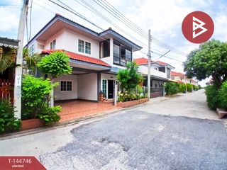 For sale 4 bedrooms house in Mueang Samut Prakan, Samut Prakan