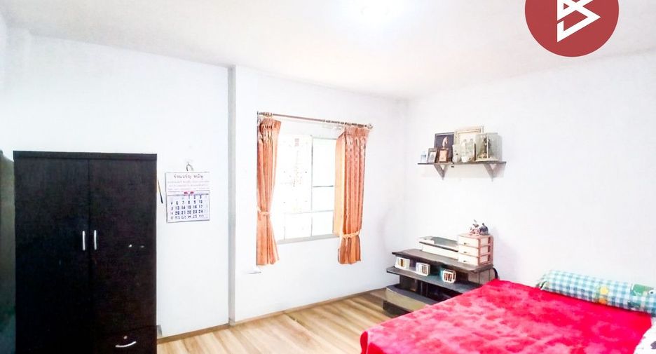 For sale 4 bedrooms house in Mueang Samut Prakan, Samut Prakan