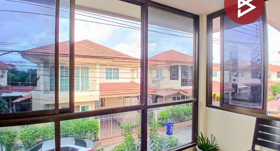 For sale 4 bedrooms house in Mueang Samut Prakan, Samut Prakan